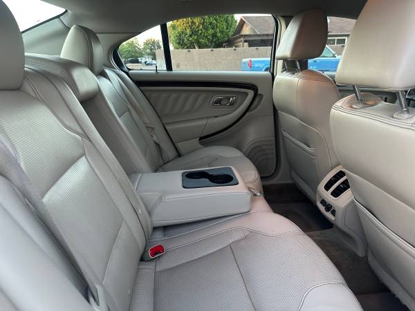 2012 Ford Taurus Limited 4dr All-wheel Drive Sedan Automatic — photo 5