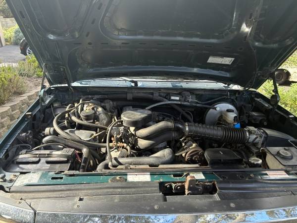 1995 Ford Bronco Base 2dr XLT 4WD SUV — photo 12