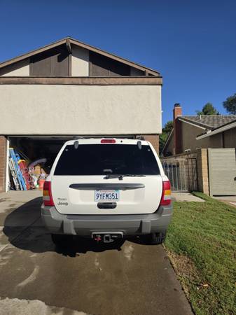 2002 Jeep Grand Cherokee Laredo 4dr 4x4 Automatic — photo 3