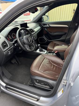 2015 Audi Q3 2.0T Prestige — photo 12