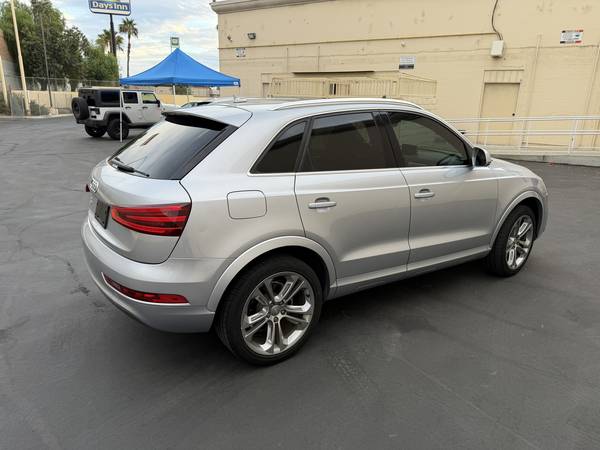 2015 Audi Q3 2.0T Prestige — photo 7