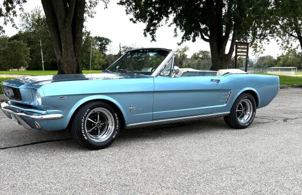 1966 Ford Mustang Convertible — photo 1