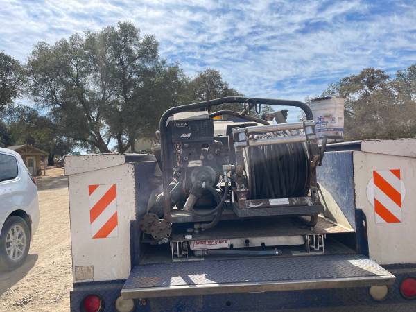 2003 Ford E 350 Super Duty XL Wagon Automatic — photo 4