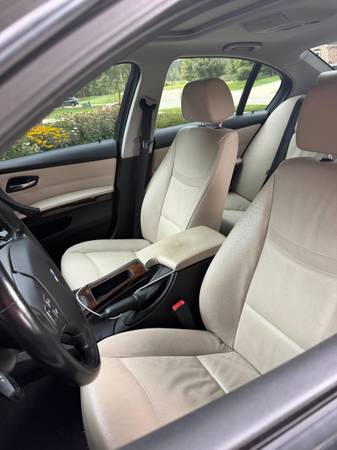 2011 BMW 328i Xdrive — photo 4