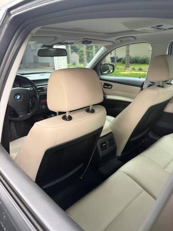 2011 BMW 328i Xdrive — photo 6