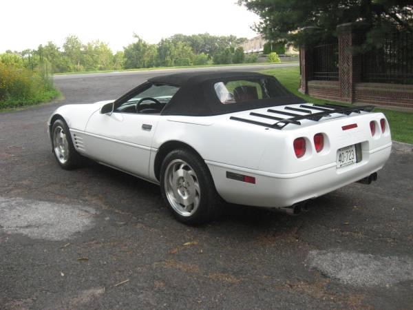 1991 Chevrolet Corvette Base — photo 5