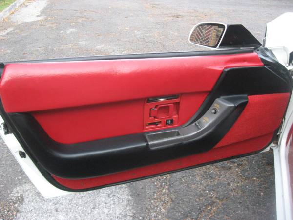1991 Chevrolet Corvette Base — photo 12