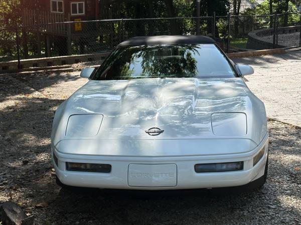 1991 Chevrolet Corvette Base — photo 7