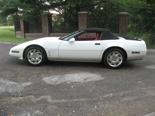 1991 Chevrolet Corvette Base — photo 2