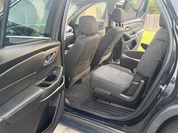 2020 Chevrolet Traverse LS All-Wheel Drive Automatic — photo 11