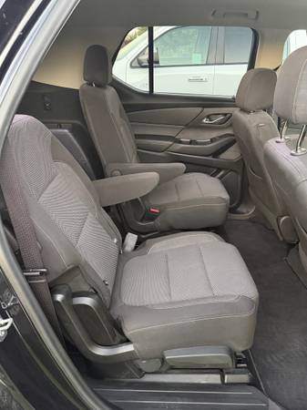 2020 Chevrolet Traverse LS All-Wheel Drive Automatic — photo 10