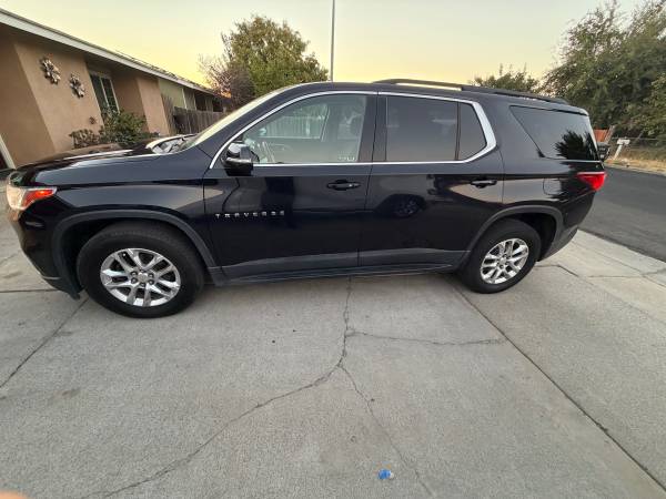 2020 Chevrolet Traverse LS All-Wheel Drive Automatic — photo 3