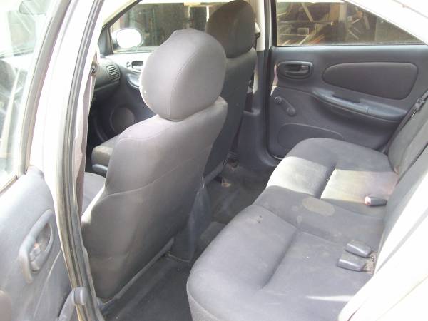 2005 Dodge Neon SE 4dr Sedan Manual — photo 5