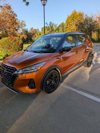 2021 Nissan Kicks SR 4dr Front-Wheel Drive CVT — photo 12