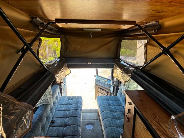 1988 Dodge RAM 150 Base 2dr Standard Cab SB — photo 6