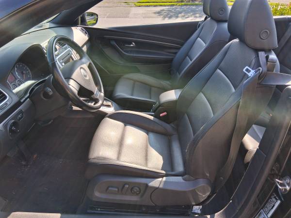 2009 Volkswagen EOS Lux 2dr Front-wheel Drive Convertible Automatic — photo 12