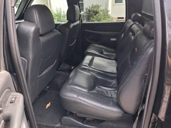 2002 Chevrolet Avalanche 2500 Base 4x2 Automatic — photo 10