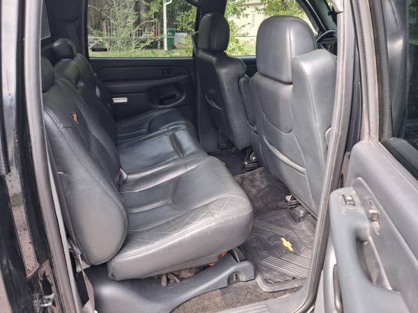 2002 Chevrolet Avalanche 2500 Base 4x2 Automatic — photo 12