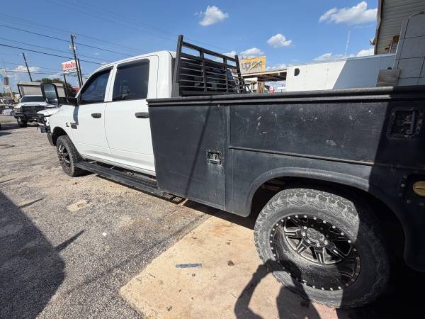2012 Dodge Ram Truck — photo 3