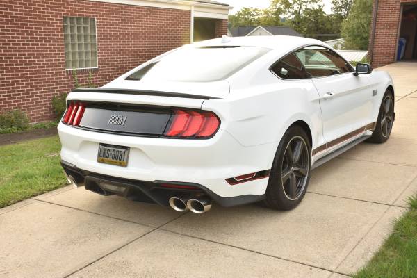 2023 Ford Mustang Mach 1 — photo 8