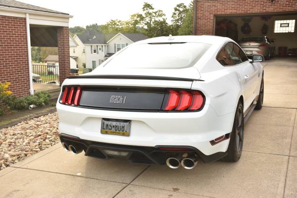 2023 Ford Mustang Mach 1 — photo 9