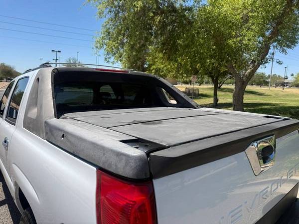 2005 Chevrolet Avalanche 1500 LT 4x2 Automatic — photo 6