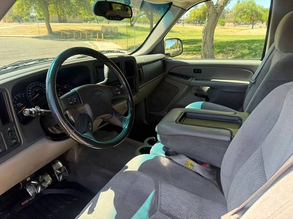 2005 Chevrolet Avalanche 1500 LT 4x2 Automatic — photo 3