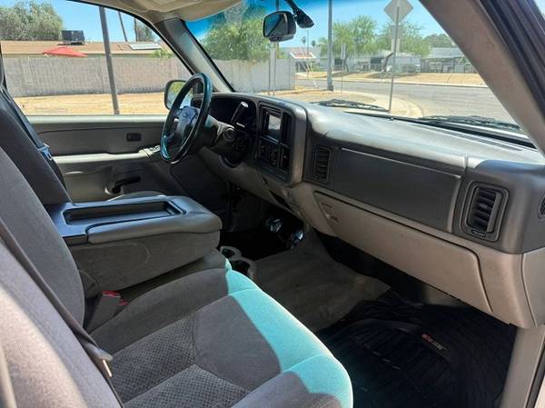 2005 Chevrolet Avalanche 1500 LT 4x2 Automatic — photo 4