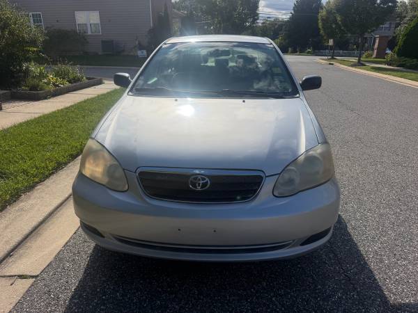 2005 Toyota Corolla LE 4dr Sedan Manual — photo 3