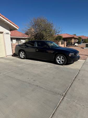 2010 Dodge Charger Base — photo 1