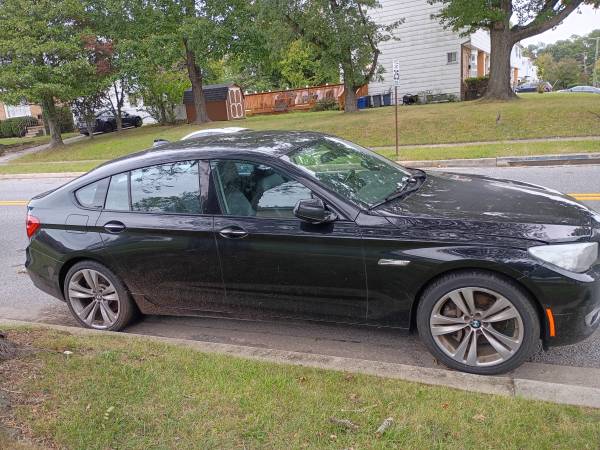 2011 BMW 535 Gran Turismo i 4dr Rear-wheel Drive Hatchback Automatic — photo 2