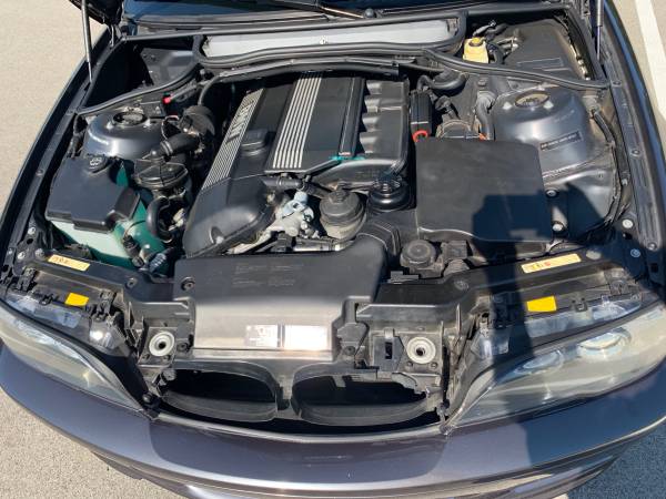 2005 BMW 330ci 6sp — photo 3