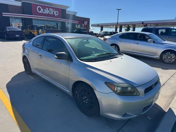 2005 Scion Tc — photo 1