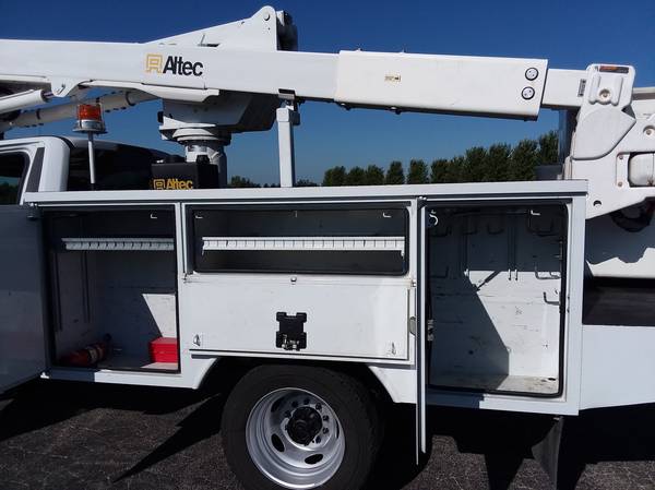 2019 Ford Altec At40g — photo 5