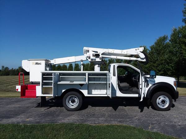 2019 Ford Altec At40g — photo 9