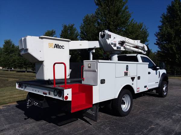 2019 Ford Altec At40g — photo 7