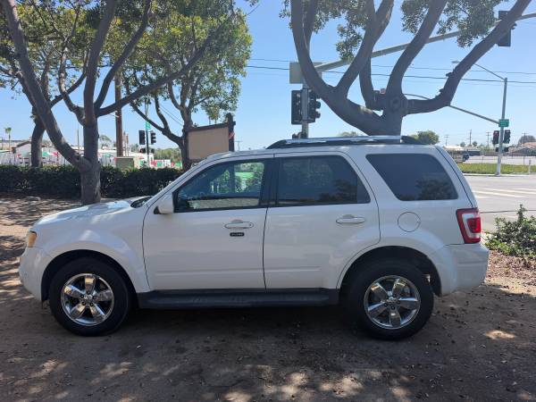 2011 Ford Escape Limited 4dr Front-wheel Drive Automatic — photo 3