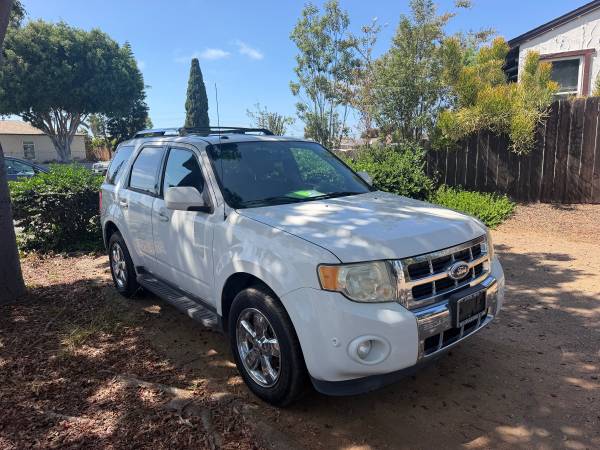 2011 Ford Escape Limited 4dr Front-wheel Drive Automatic — photo 6