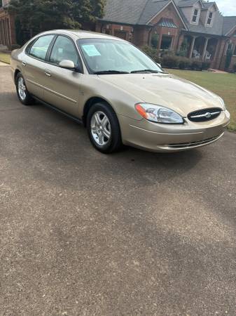 2000 Ford Taurus SEL 4dr Sedan Automatic — photo 2