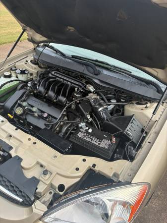 2000 Ford Taurus SEL 4dr Sedan Automatic — photo 6
