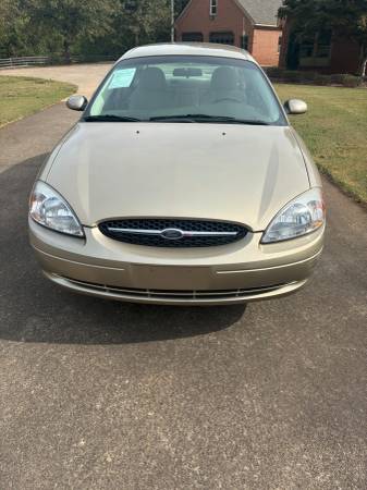 2000 Ford Taurus SEL 4dr Sedan Automatic — photo 3