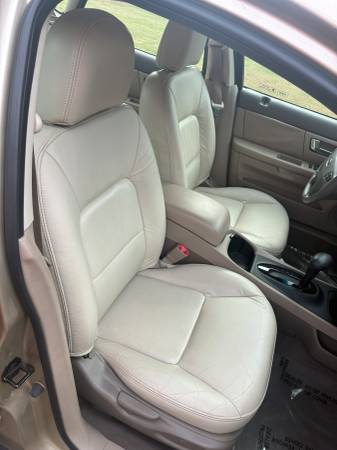 2000 Ford Taurus SEL 4dr Sedan Automatic — photo 11