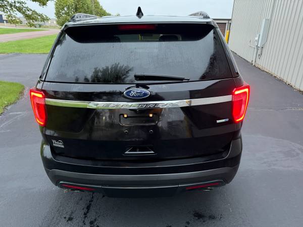 2016 Ford Explorer Sport 4dr 4x4 Automatic — photo 4