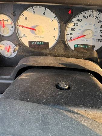 2005 Dodge Truck — photo 1