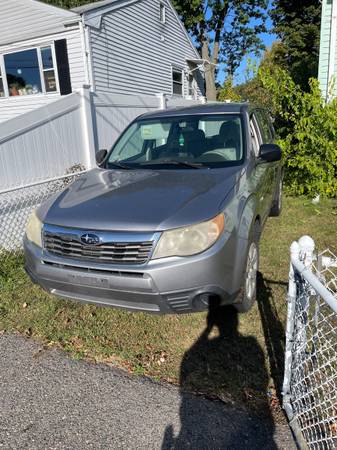 2010 Subaru Forrester — photo 1