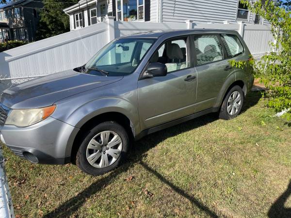 2010 Subaru Forrester — photo 4