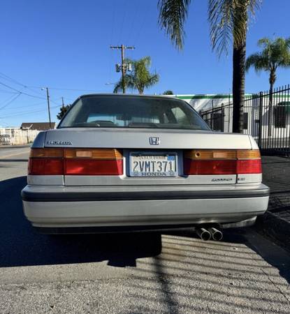 1991 Honda Accord EX 4dr Wagon — photo 3