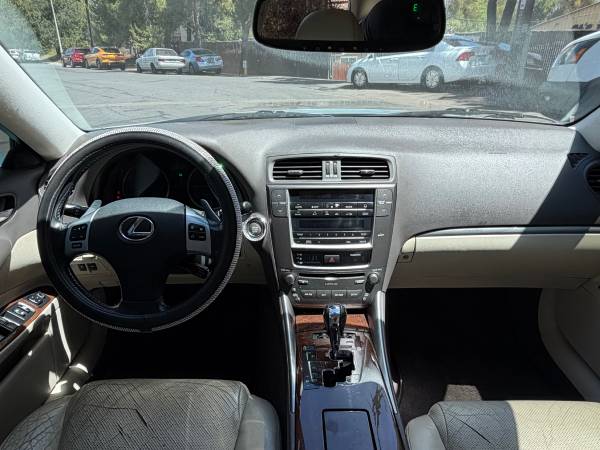 2011 Lexus IS 250c Base — photo 9