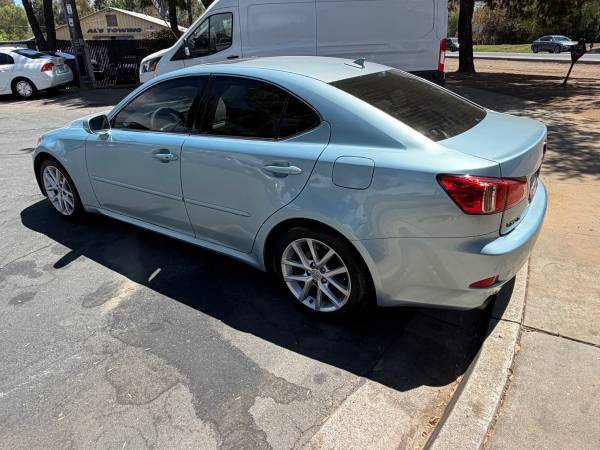 2011 Lexus IS 250c Base — photo 6