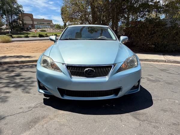 2011 Lexus IS 250c Base — photo 3